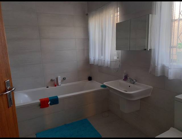 4 BEDROOM HOUSE FOR SALE IN VANDERBIJLPARK SW